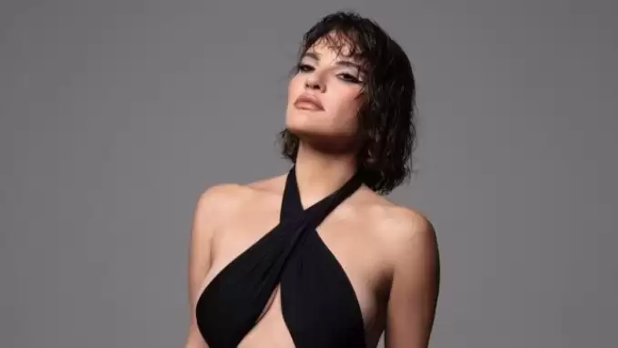 Şarkıcı Göksel’den Hasan Arat’a olay yanıt!