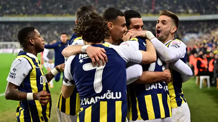 Fenerbahçe Kadıköy'de Pendikspor'u devirdi! Şampiyonluk yarışı tam gaz...