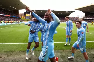 VİDEO | Antalyaspor'dan gitti, takımını yarı finale taşıdı!