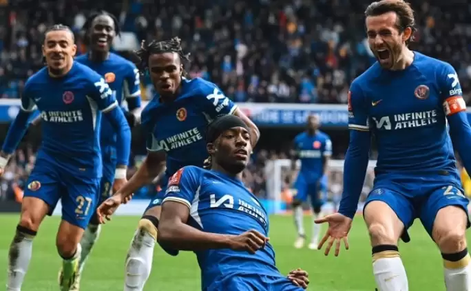 Chelsea, Yunus Akgün'lü Leicester City'i devirip FA Cup'ta yarı finale yükseldi