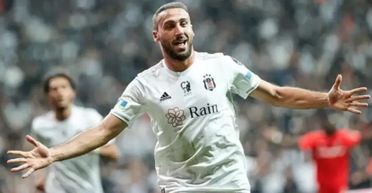 Beşiktaş'ta Cenk Tosun'dan flaş karar! Yönetime misilleme...