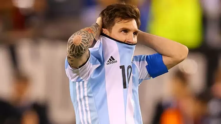 Arjantin Milli Takımı'na Linoel Messi'den kötü haber