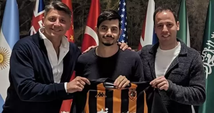 Batuhan Hakcıl Fenerbahçe'den ayrıldı Hull City'e imza attı