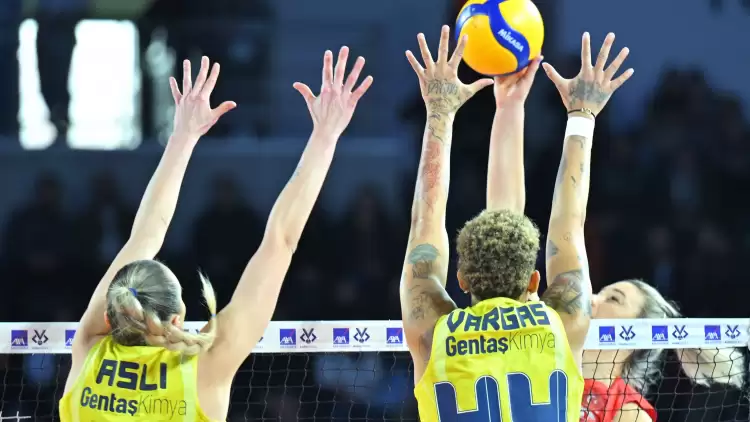 Fenerbahçe Opet, Türk Hava Yollarını devirdi! Kupa Voley'de finalde...