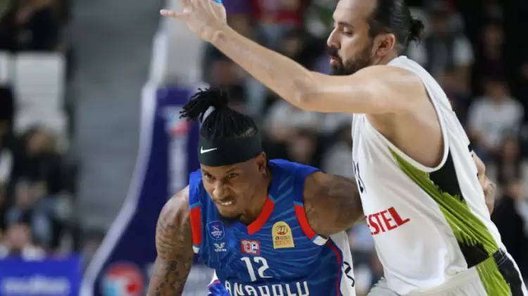 Anadolu Efes, Manisa'da galip!