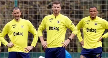 Süper Kupa maçına saatler kala Fenerbahçe antrenmanda