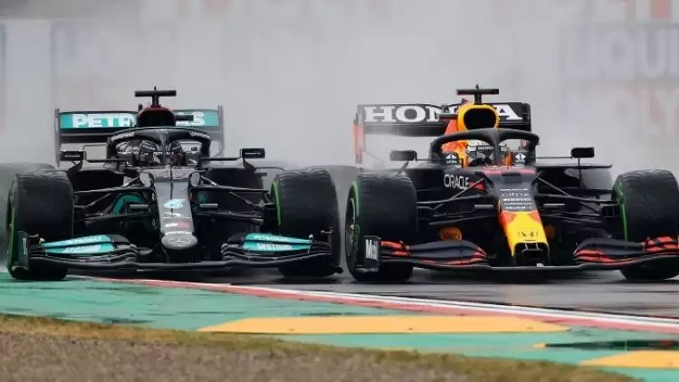 Formula 1'de Mercedes trip attı! Red Bull'dan yanıt geldi...