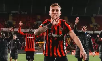 Denis Dragus'un menajeri İstanbul'a geldi! Transfere son nokta konacak