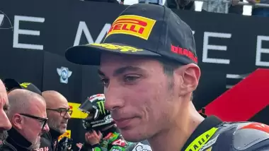 Toprak Razgatlıoğlu 9. sırada başladı, 1. oldu