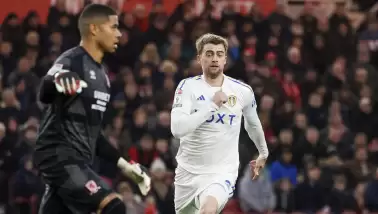 Leeds United, liderliği kaçırdı! Premier Lig...