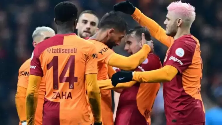 Galatasaray'da 3 ayrılık! Yıldız isim gitmek istedi