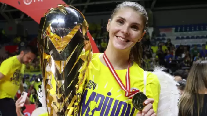 Fenerbahçe Opet'te ayrılık: Fedorovtseva gibi Fetisova da Çin'e transfer oldu