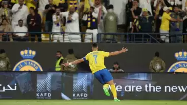 Ronaldo iki gol attı, finalde Jorge Jesus'un rakibi oldu