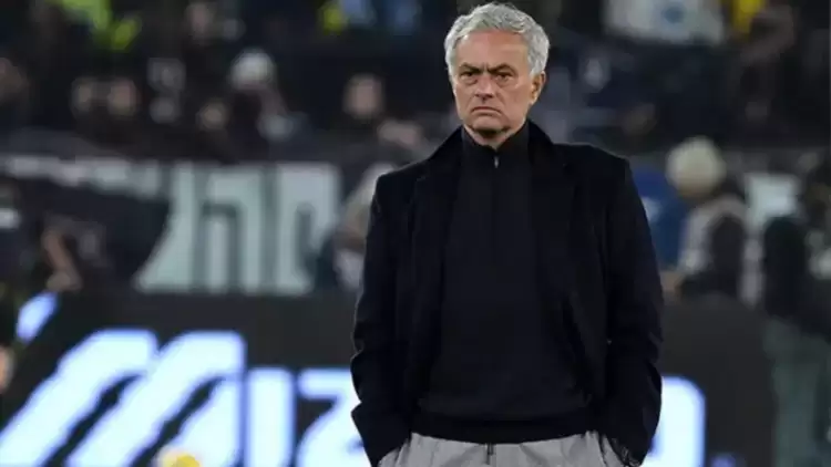 Jose Mourinho'dan kulüplere mesaj: ''Takım arıyorum''