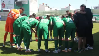 Şampiyonluğun kilit maçında sahaya çıkacaklar mı? Futbolculardan son karar!