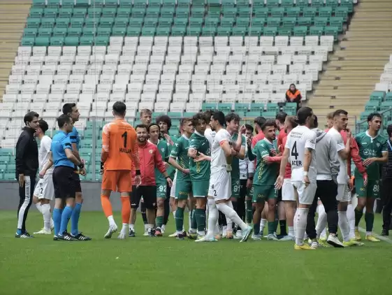 Serik Belediye U19'la çıktı, Vanspor Bursaspor maçında sahadan çekildi!