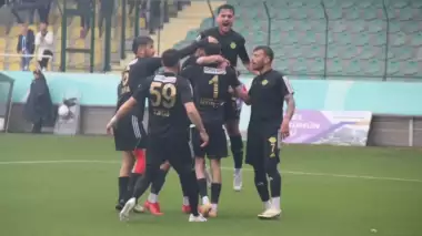 Tartışmalı maçta kazanan Esenler Erokspor! Şampiyon...