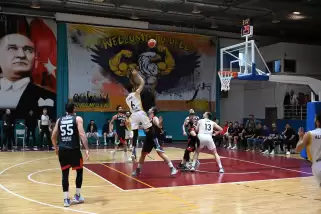 Konya Büyükşehir Belediyespor, Türkiye Basketbol Ligi'ne yükseldi