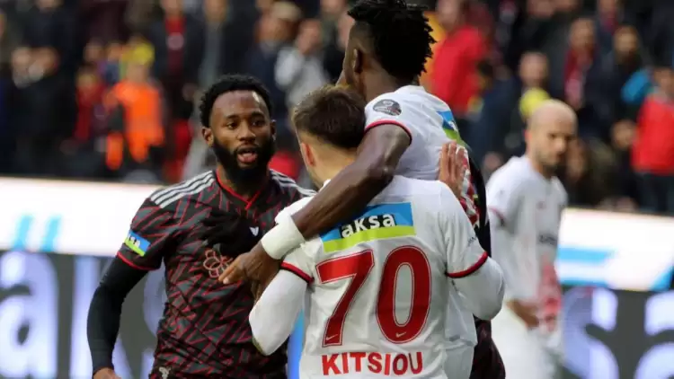 Süper Lig savunmacısını üzen haber: Kardeşi vefat etti! Nicolas Nkoulou...