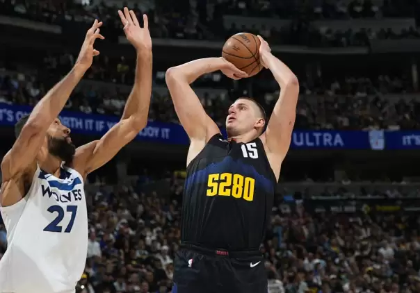 NBA'de Nikola Jokic büyük oynadı, Denver Nuggets'ı galibiyete götürdü