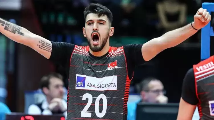 Milli voleybolcu Efe Bayram transferde kararını verdi: İtalya'da mı kalacak?