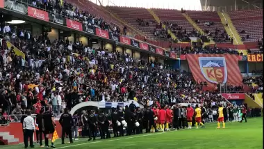 Süper Lig'de maçında şok olay: Burak Yılmaz çılgına döndü! Başkan sahaya girdi