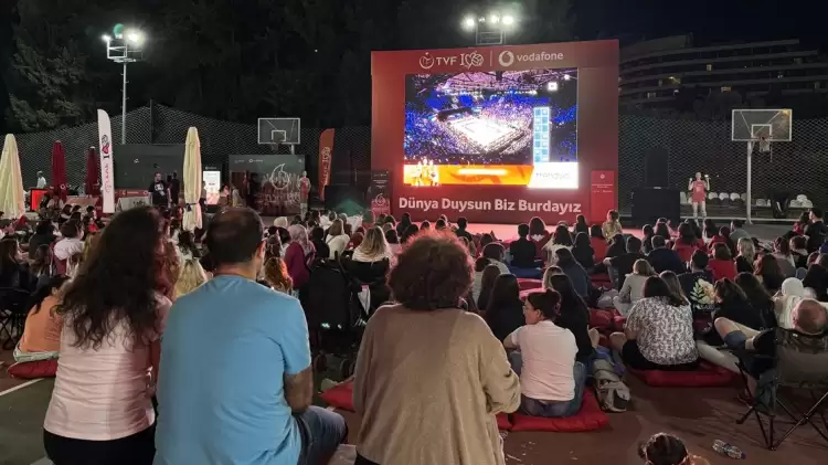 Filenin Sultanları'na yoğun ilgi: Maçları dev ekranlarda binlerce kişi izledi - Resim : 1