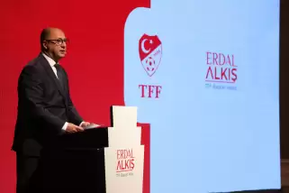 Erdal Alkış: “Türk futbolunu daha yükseklere taşıyacak bir lider olmaya adayım”