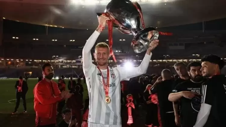 Joe Worrall, Beşiktaş'a veda etti!