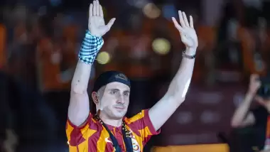 Veda sinyali veren Kerem Aktürkoğlu'nun yeni adresi belli oldu! Yerine milli futbolcu geliyor...