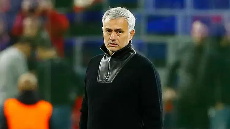 Jose Mourinho'dan Fenerbahçe'nin yıldızı Ferdi Kadıoğlu'nun transferine izin yok!