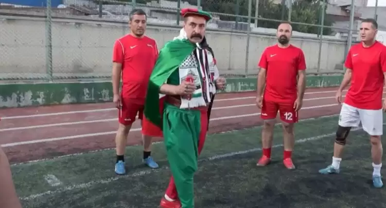 Diyarbakırlı "Şalvarlı Mourinho"dan Gazze'ye destek