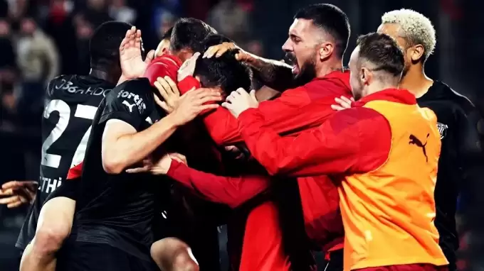 Küme düşen Pendikspor, fabrika ayarlarına döndü! Sürpriz ayrılık ve anlaşma... 