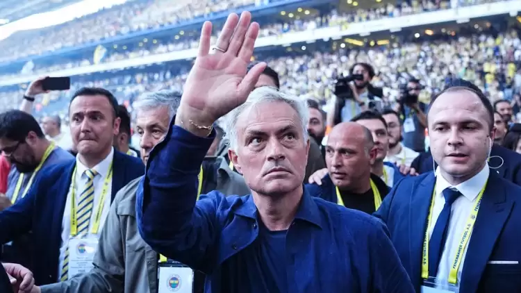 Fenerbahçe'de Jose Mourinho'nun transfer istediği mevkiler belli oldu