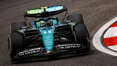 Aston Martin Kanada'da şaha kalktı! Max Verstappen...