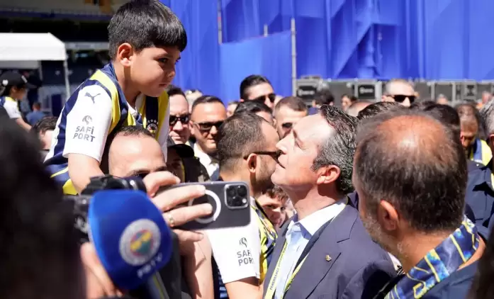 Fenerbahçe'de başkan adayları Ali Koç ve Aziz Yıldırım'a yoğun ilgi