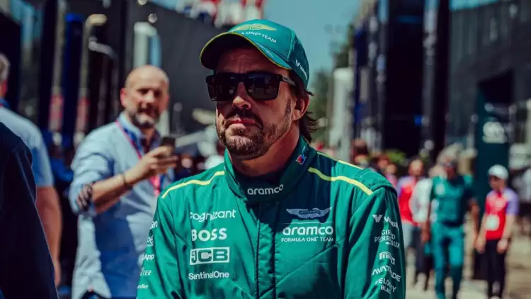 Fernando Alonso: "Hamilton'a karşı savunma yaptık ama..."