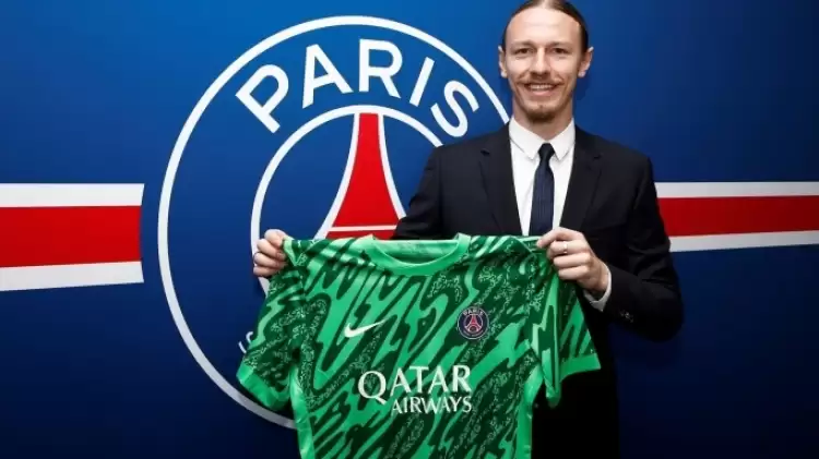 PSG, Matvey Safonov'u transfer ettiğini açıkladı