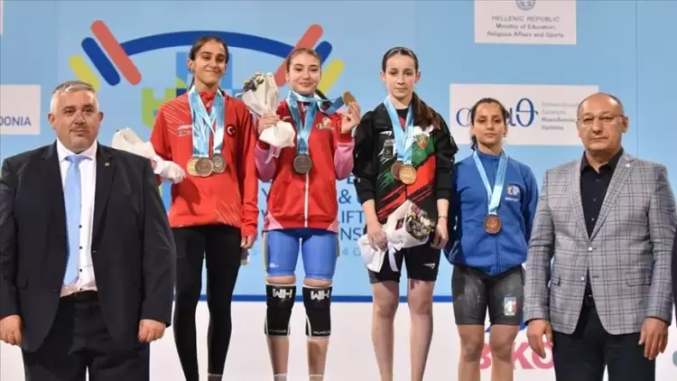 Genç milliler, Yunanistan'daki şampiyonanın ilk gününde 11 madalya kazandı
