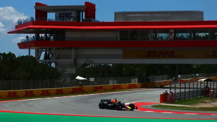 Lando Norris kovaladı Max Verstappen İspanya'da zafere ulaştı!