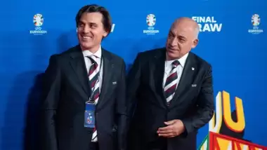 Büyükekşi'den Montella'ya tam destek: "Algı operasyonu..."