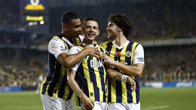 Manchester United Fenerbahçeli Ferdi Kadıoğlu'nu transfer etmek istiyor