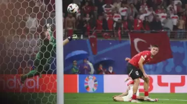 Avrupa basını manşetlere taşıdı: ''Mert Günok, Avusturyalıların kalbini kırdı''