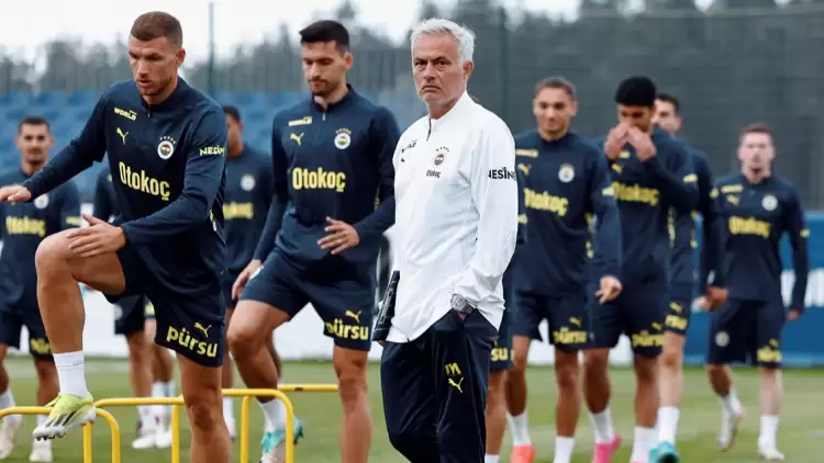 Jose Mourinho kalacak-gidecek listesini yaptı! 9 futbolcu için "satmayın", 6 futbolcu için "satın" raporu...