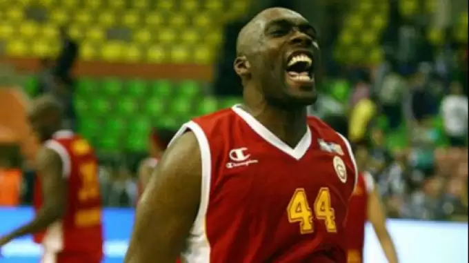 Eski Galatasaraylı yıldız NBA'de antrenör oldu!