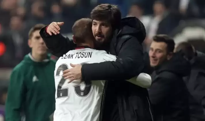 Beşiktaş'tan ayrılıp Fenerbahçe'ye giden Cenk Tosun'a destek mesajı