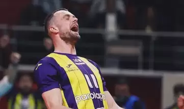 Fenerbahçe'den ayrılmıştı, 7 yıl sonra geri döndü