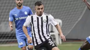 Caner Baycan Altay'da kalıyor