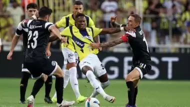 Fener'e orta sahadan kötü haber! Oyuna devam edemedi