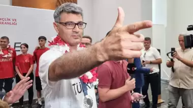 Milli atıcı Yusuf Dikeç, İstanbul’a geldi